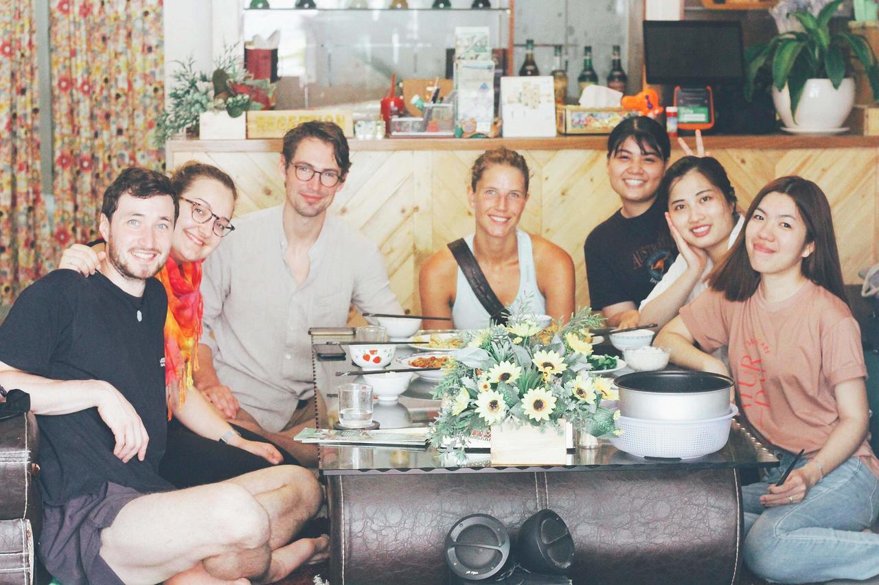 הו צ'י מין סיטי Tropical Vibes Homestay מראה חיצוני תמונה